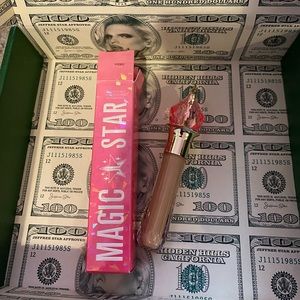 Jeffrey star concealer